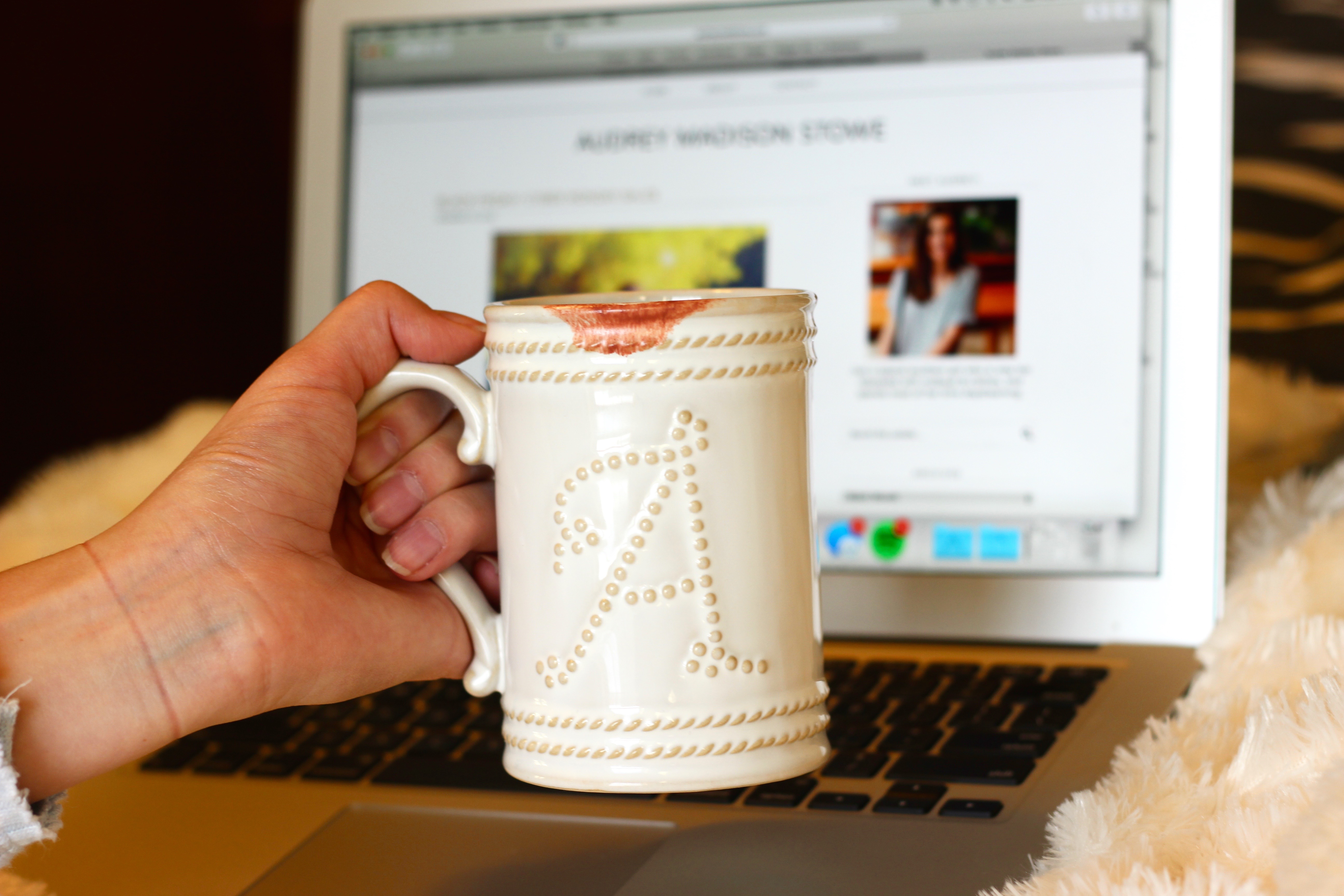 lipstick on a mug creative