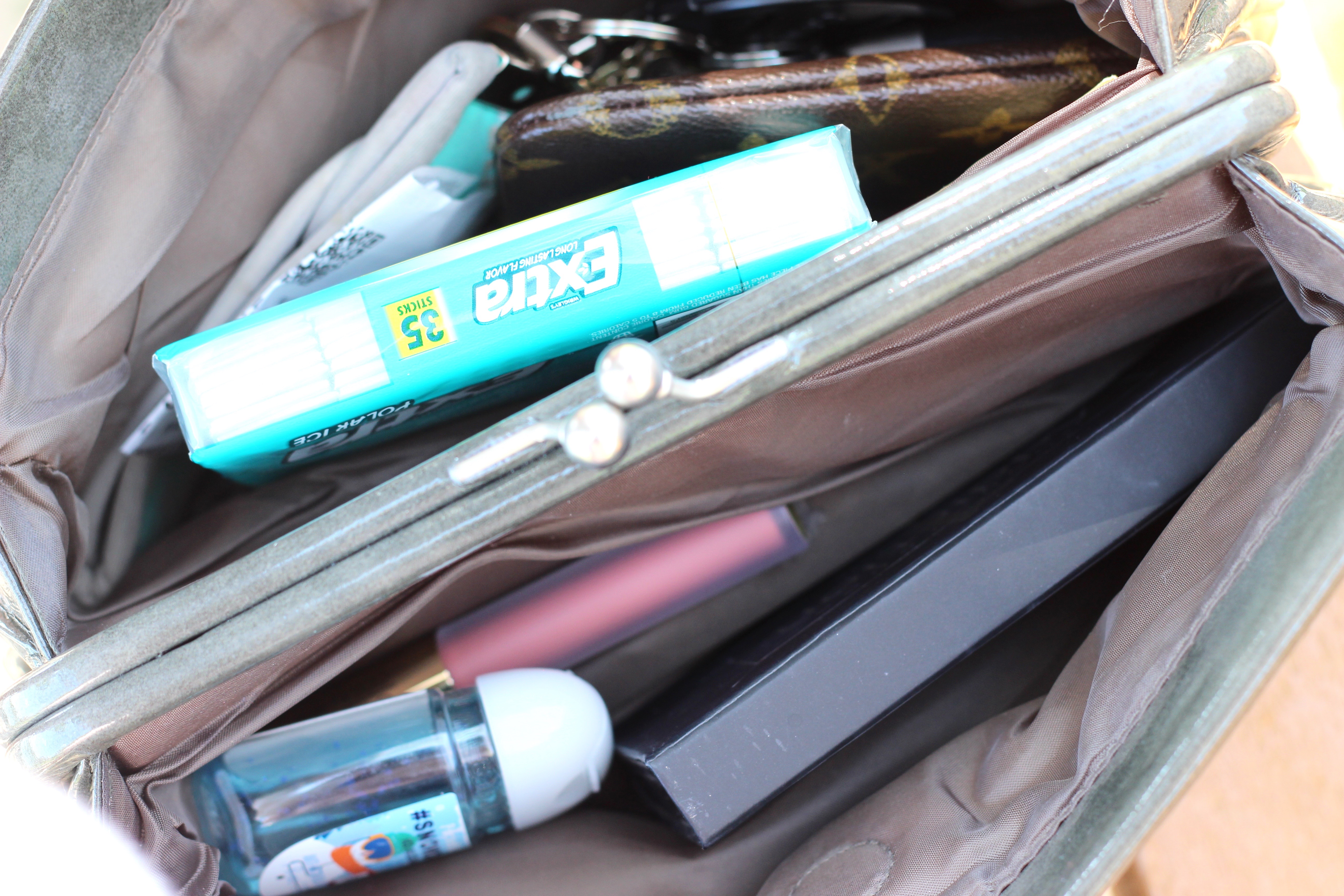 what's in my spring bag with extra