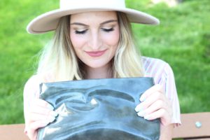 spring bag details with extra