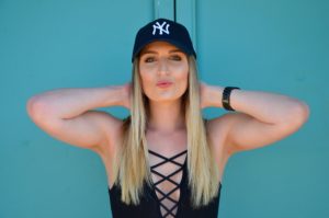 tumblr inspired travel outfit