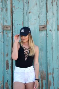 easy going ootd for a day of travel