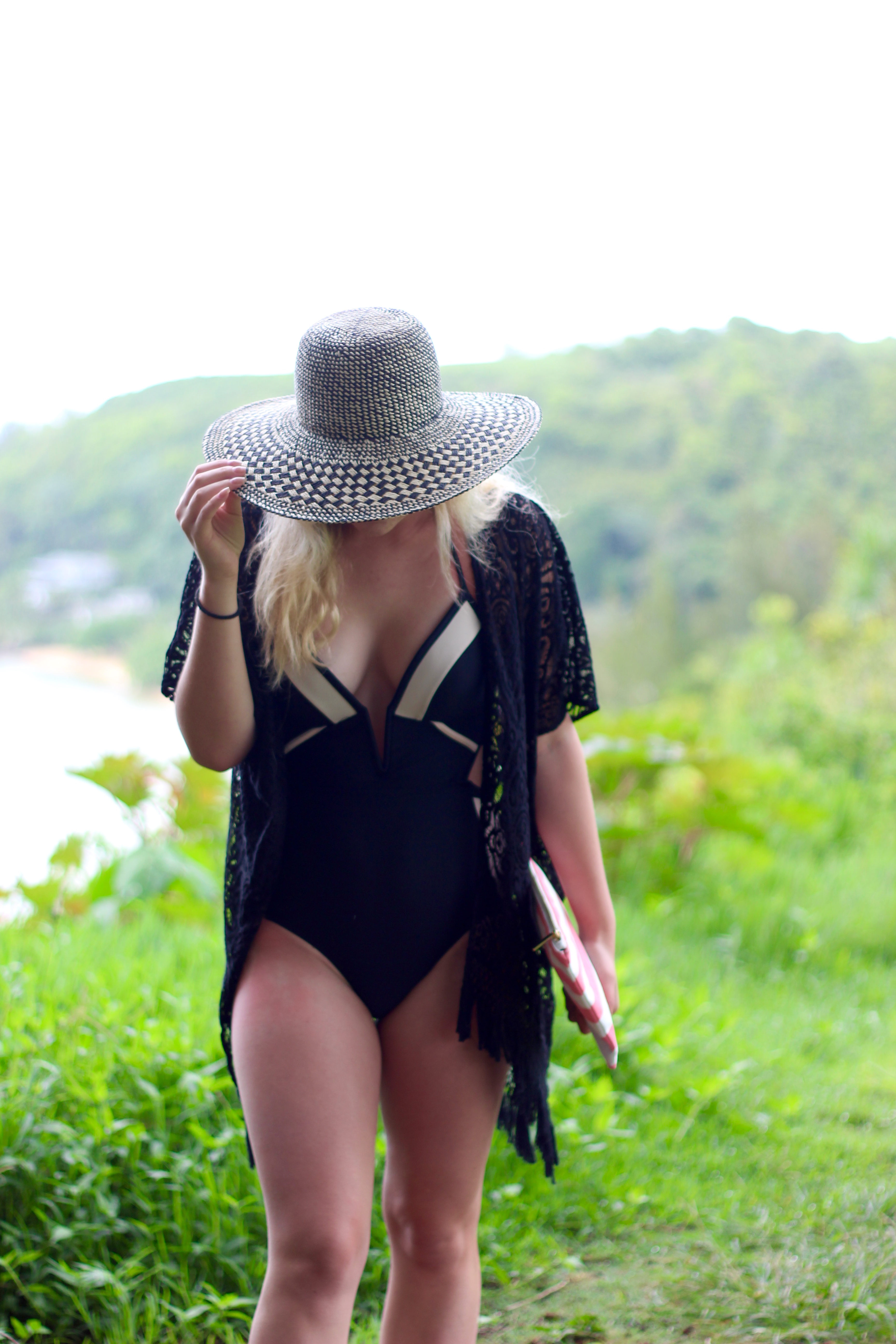 sunhat in hawaii | AMS Blog