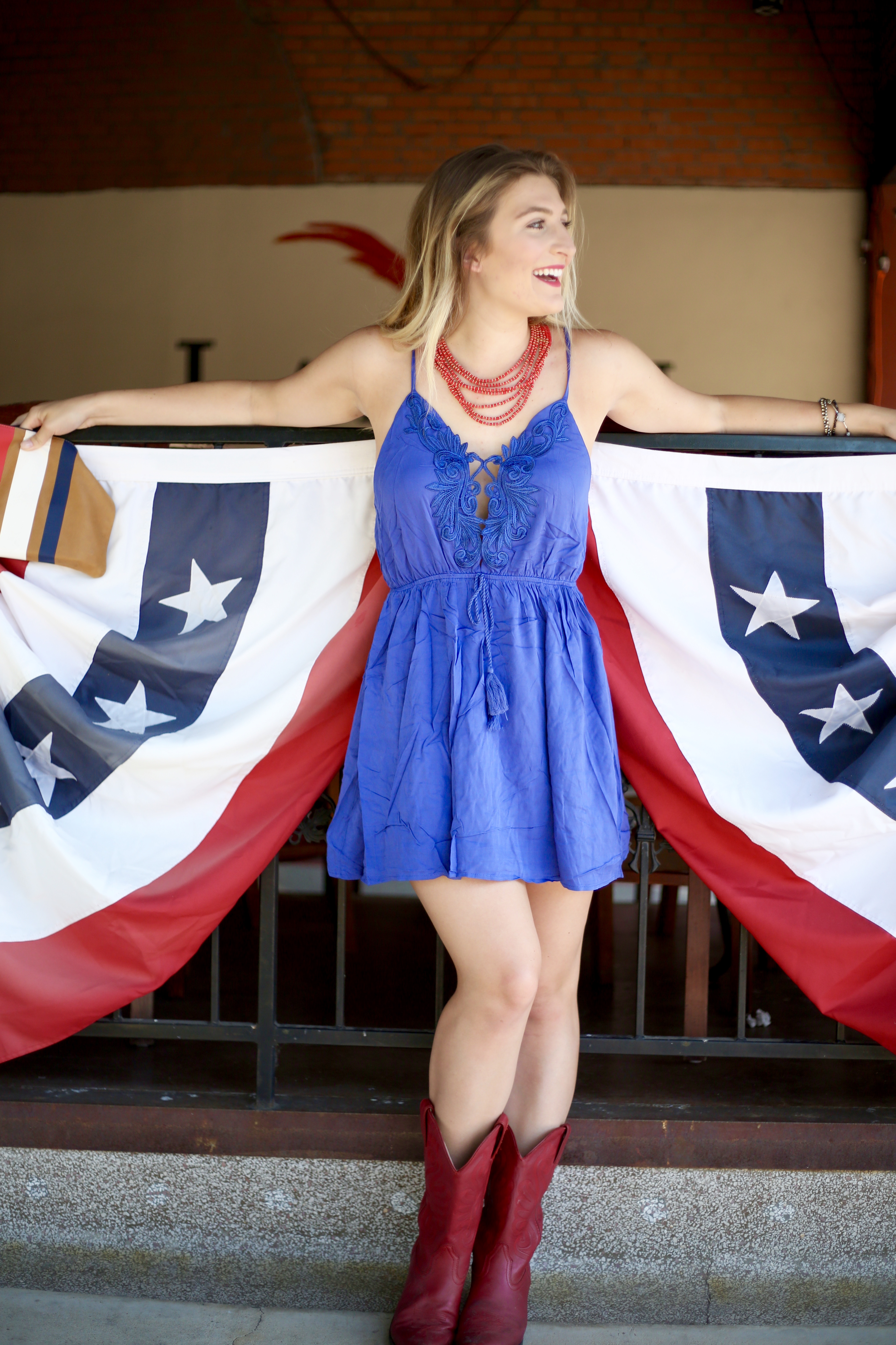 Dallas based fashion blogger July 4th OOTD | AMS Blog