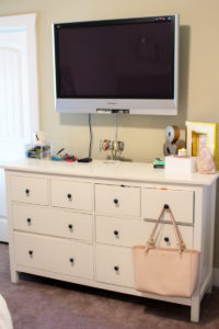 Feminine College Bedroom | AMS Blog