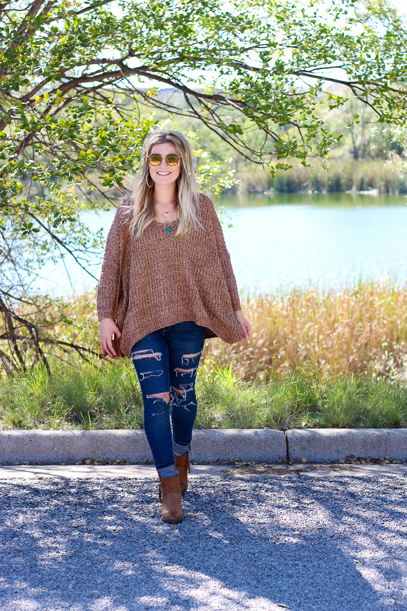 The perfect Fall Brown Chunky Sweater | AMS Blog