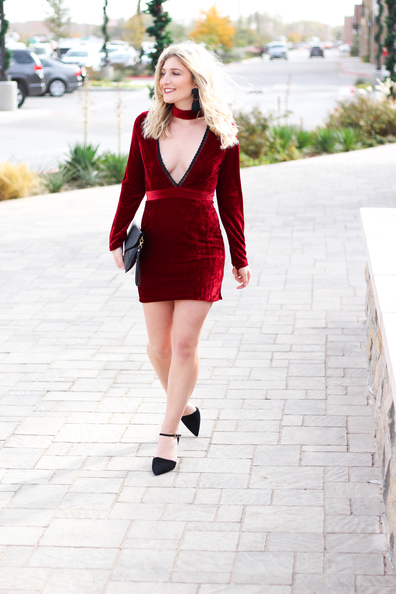 Plunging Holiday Party Dress | AMS Blog