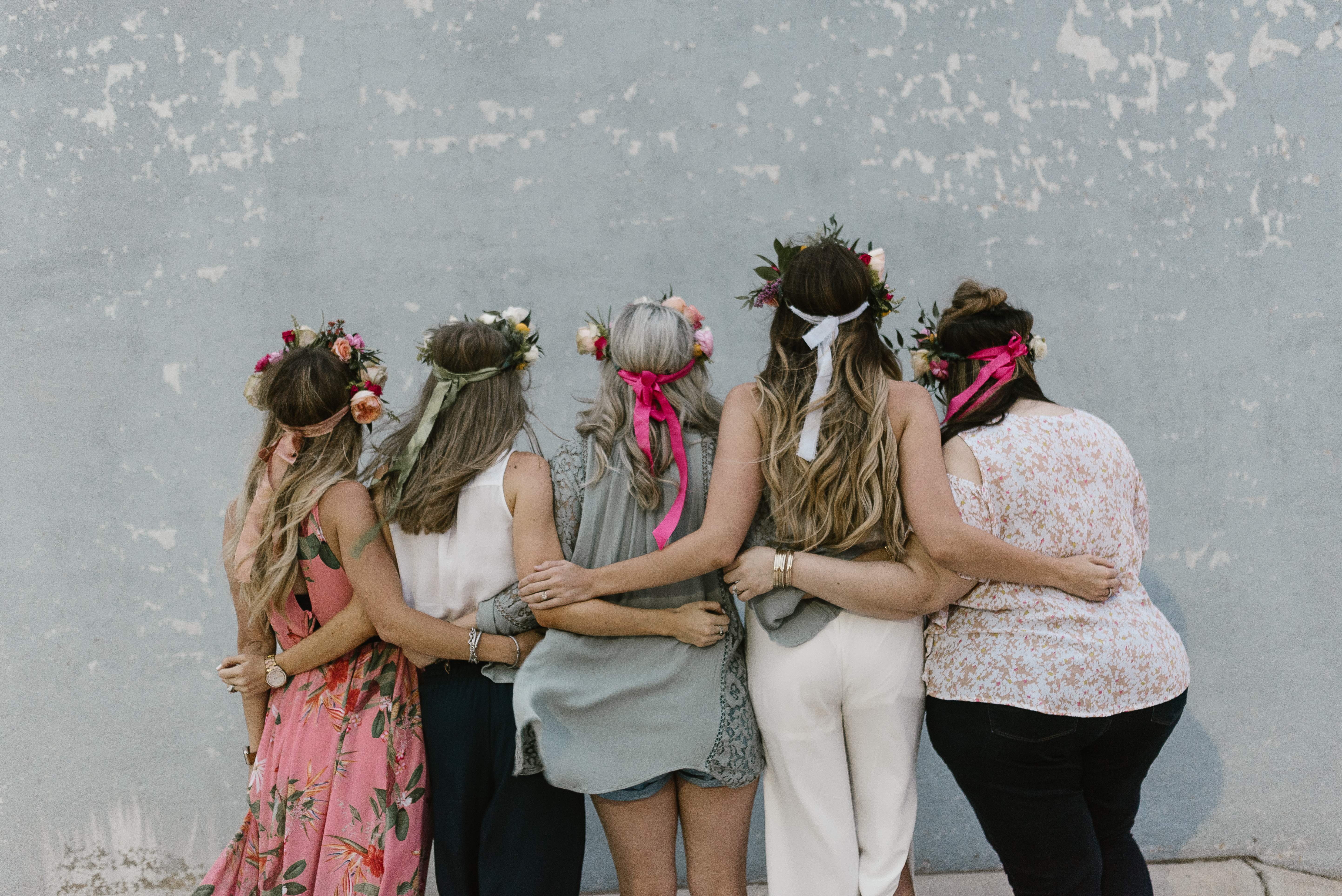 Flower Crown Party in West Texas | Bachelorette Idea | Lubbock, TX bloggers | by lifestyle and fashion blogger Audrey Madison stowe - Bachelorette Flower Crowns featured by popular Texas blogger, Audrey Madison Stowe