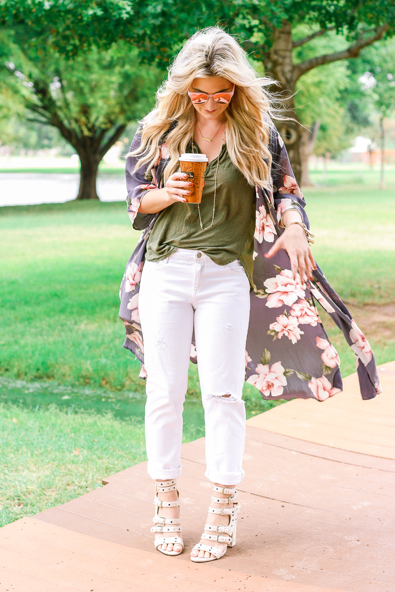 Easy Duster Kimono | Audrey Madison Stowe a fashion and lifestyle blogger