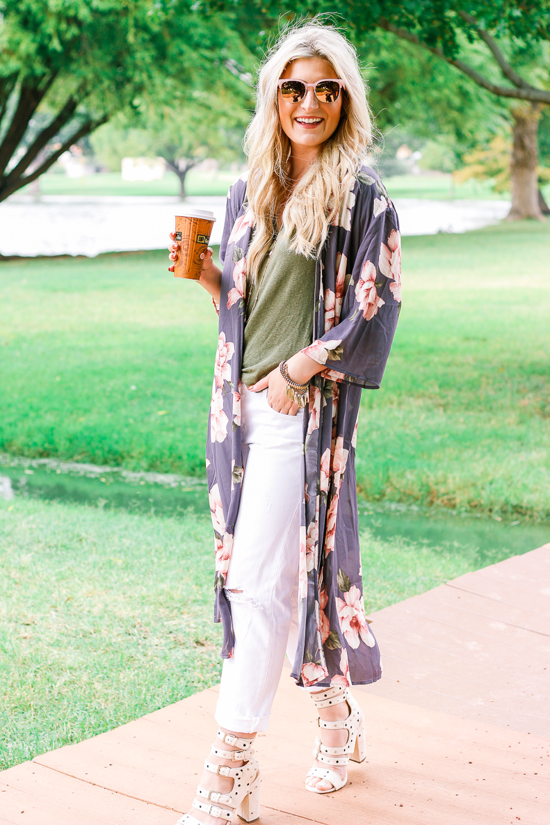 Easy Duster Kimono | Audrey Madison Stowe a fashion and lifestyle blogger