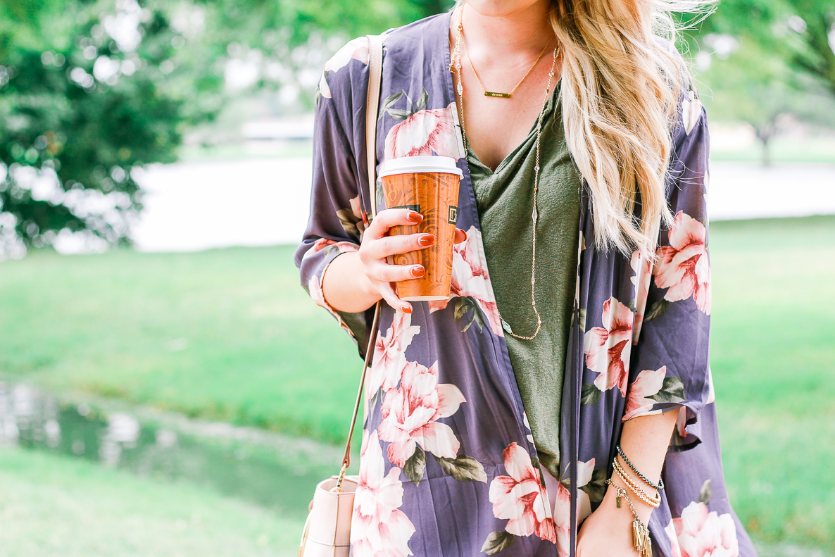 Easy Duster Kimono | Audrey Madison Stowe a fashion and lifestyle blogger