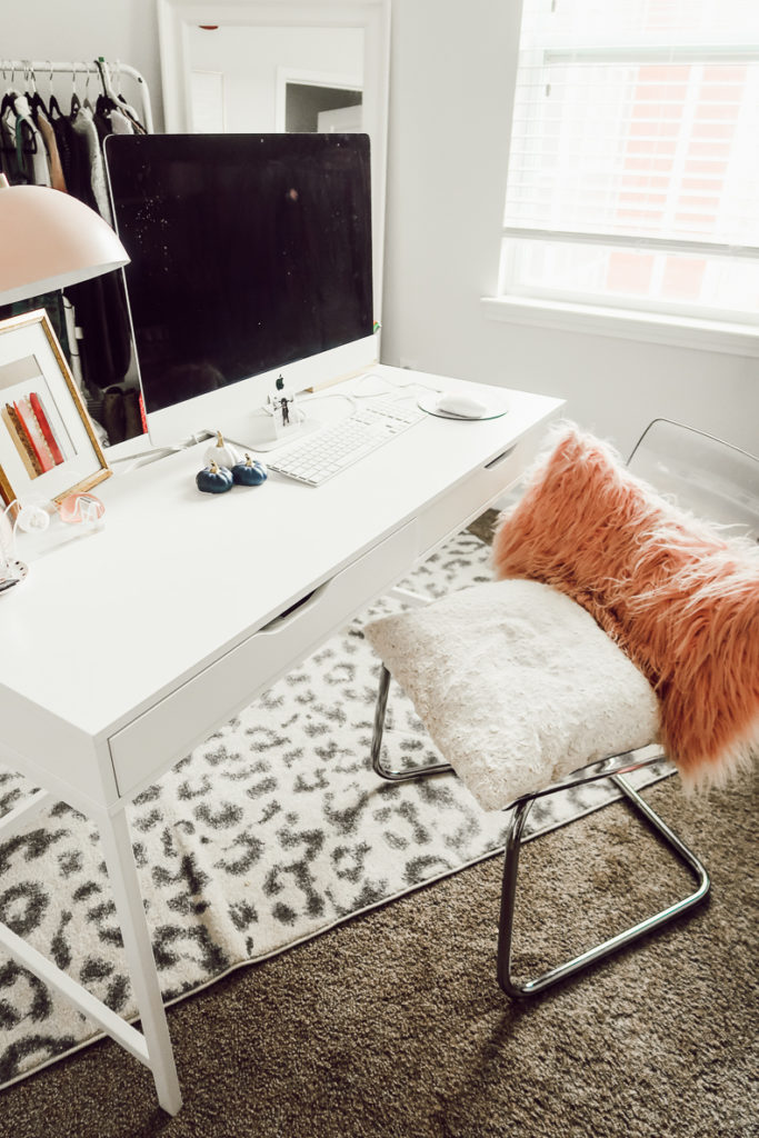 Home Office Tour | Girly Blogger Cloffice | Blogger Office | Modern Home Office Ideas featured by top Texas lifestyle blog Audrey Madison Stowe