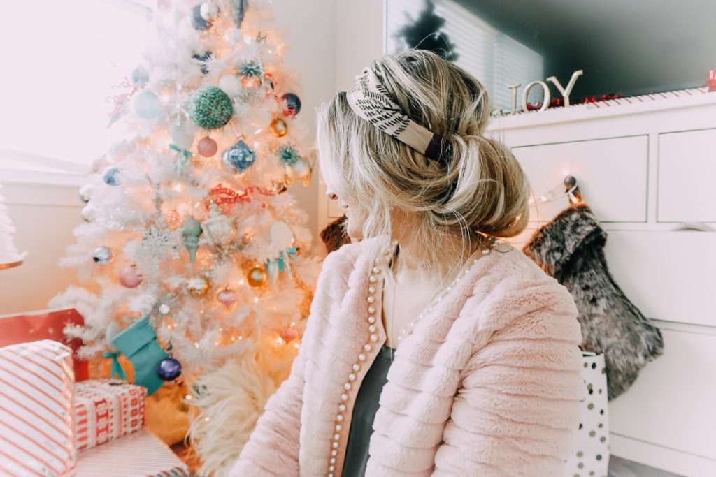 Quick Holiday Hairstyles | Christmas Hairstyles | Audrey Madison Stowe a fashion and lifestyle blogger