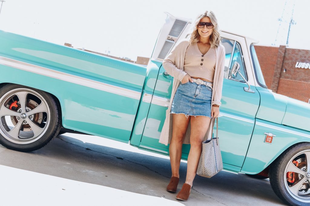 Styling A Denim Skirt | Texas Blogger | Audrey Madison Stowe a fashion and lifestyle blogger