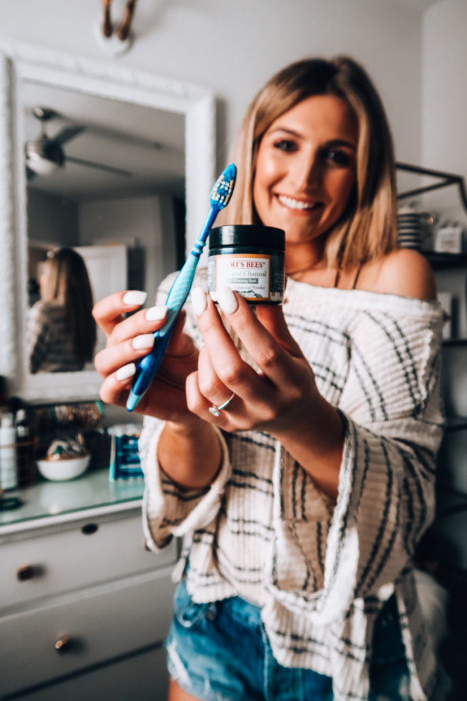 How I Whiten My Teeth | Teeth Whitening | Audrey Madison Stowe a fashion and lifestyle blogger