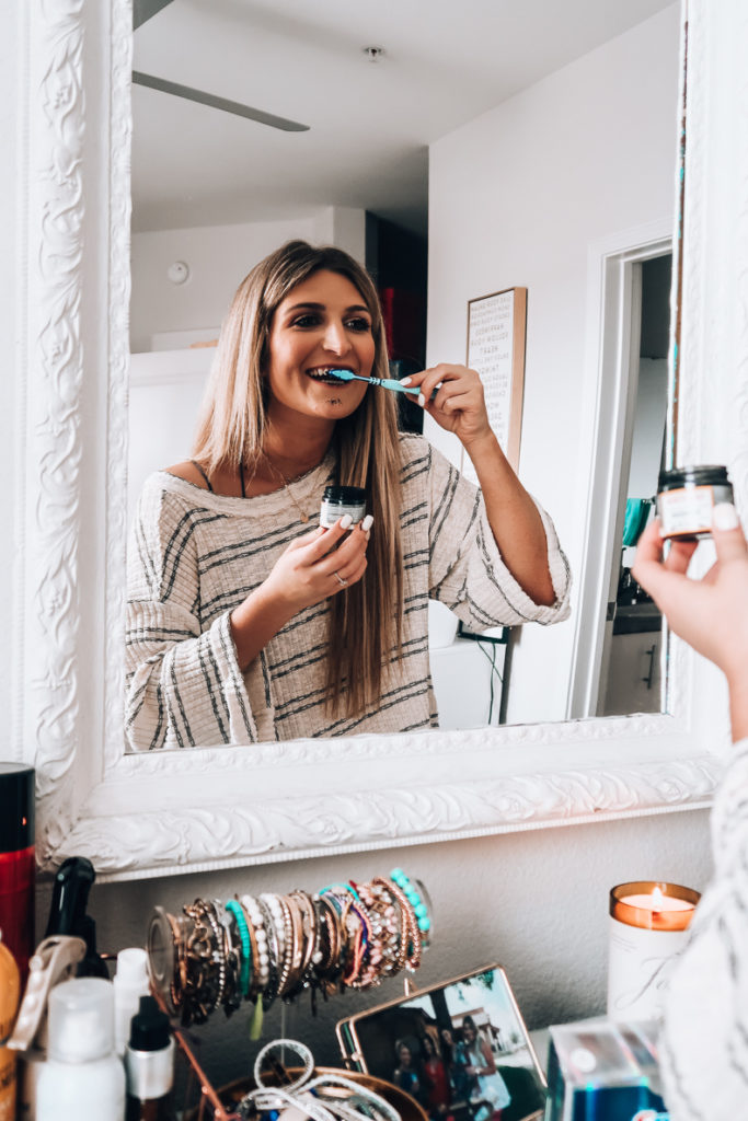 How I Whiten My Teeth | Teeth Whitening | Audrey Madison Stowe a fashion and lifestyle blogger