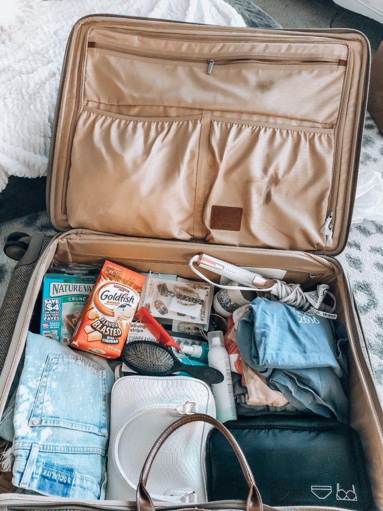 How I Pack When Traveling | Audrey Madison Stowe a fashion and lifestyle blogger