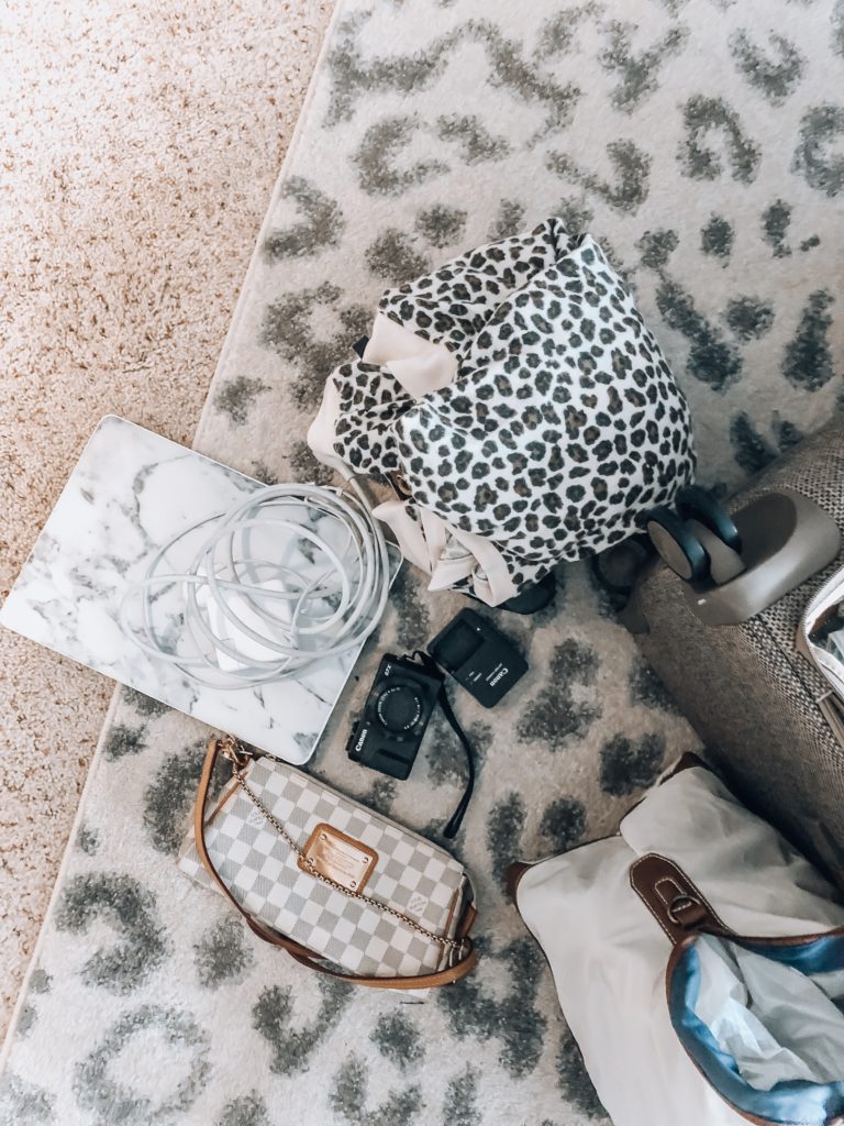 How I Pack When Traveling | Audrey Madison Stowe a fashion and lifestyle blogger