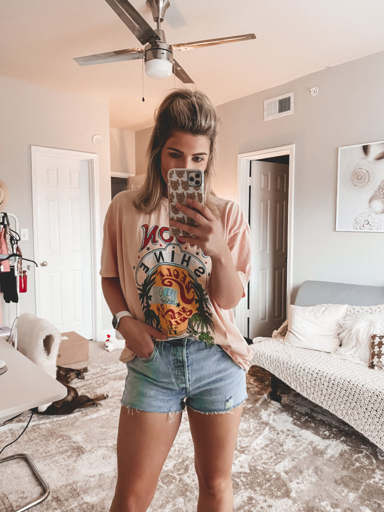 Top 4 Pairs of Denim Shorts I'm Currently Loving | Audrey Madison Stowe a fashion and lifestyle blogger