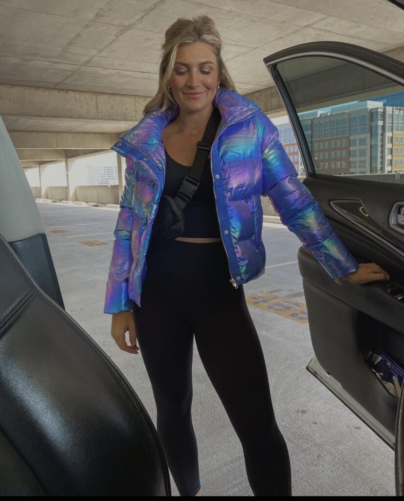 winter workout look | iridescent coat | @audreymadstowe