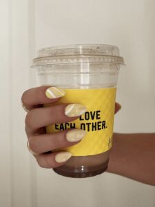 Summer nail aesthetic | Yellow nails for summer