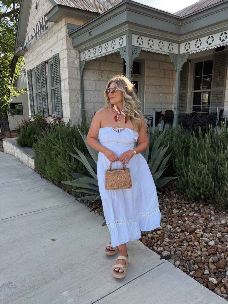 Fredericksburg Texas things to do | Albert Hotel